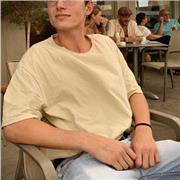 Studente universitario di Marketing e Management disponibile per dare ripetizioni a distanza a studenti di scuole medie/superiori